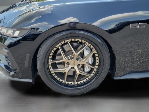 Used 2024 Ford Mustang GT Premium RWD image 6