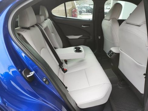 Used 2024 Lexus UX 250h F Sport image 22