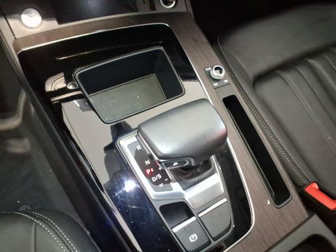 Used 2023 Audi Q5 2.0T Premium w/ Convenience Package AWD/4WD image 27