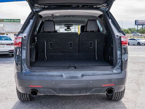 Used 2020 Chevrolet Traverse RS image 12
