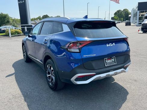 Used 2025 Kia Sportage EX AWD/4WD image 6