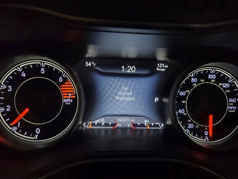 Used 2019 Jeep Cherokee Limited FWD image 23