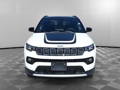 Used 2025 Jeep Compass Limited w/ Sun & Sound Group AWD/4WD image 10
