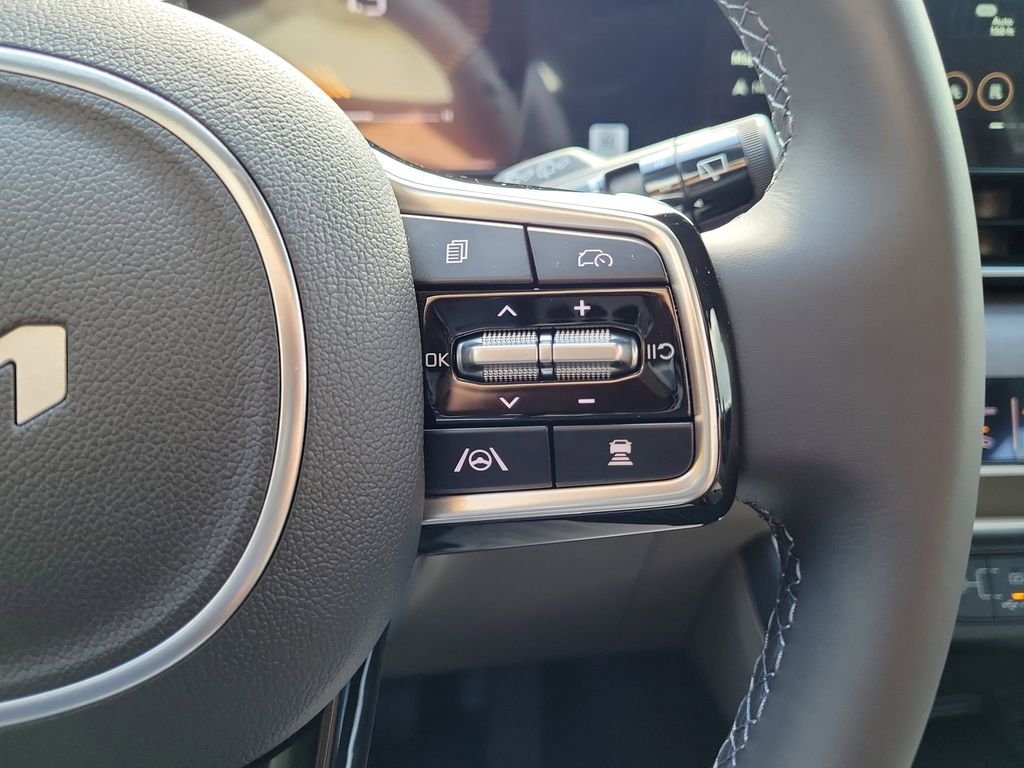New 2026 Kia Carnival EX FWD image 27