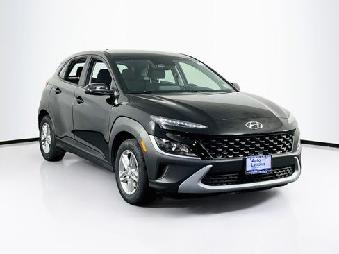 Used 2023 Hyundai Kona SE AWD/4WD image 3