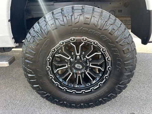 Used 2017 RAM 2500 SLT AWD/4WD image 13