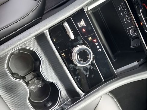 New 2025 Jeep Grand Cherokee Limited w/ Black Appearance Package image 41