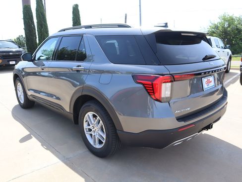 New 2026 Ford Explorer Active w/ Active Comfort Package RWD image 24
