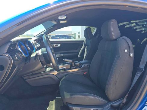 Used 2018 Ford Mustang GT RWD image 15