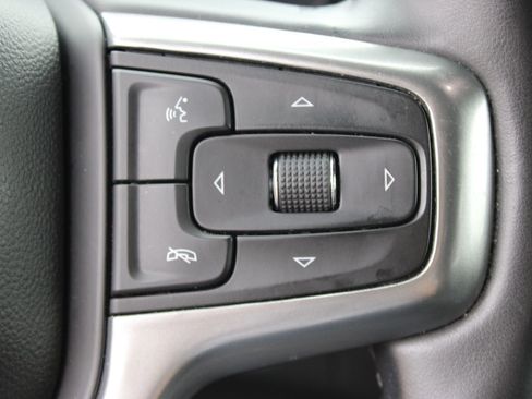 Used 2023 Chevrolet Suburban Premier AWD/4WD image 19