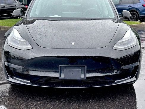 Used 2023 Tesla Model 3 Standard Range RWD image 3