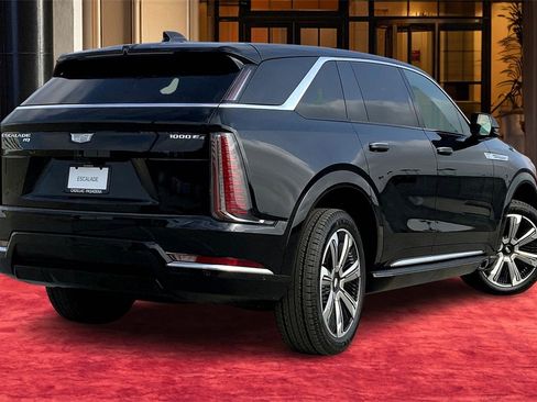 New 2025 Cadillac Escalade IQ Luxury 2 image 6