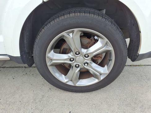 Used 2017 Dodge Journey Crossroad w/ Popular Equipment Group FWD image 26
