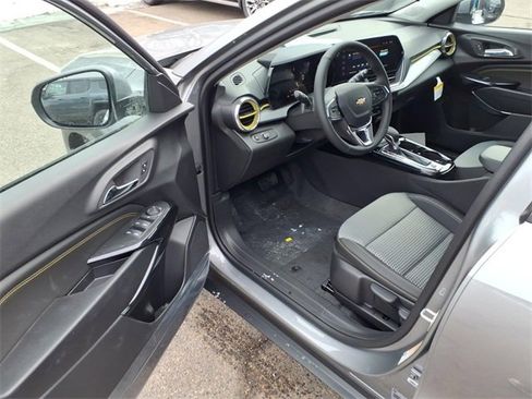 New 2026 Chevrolet Trax LT w/ LT Convenience Package image 10