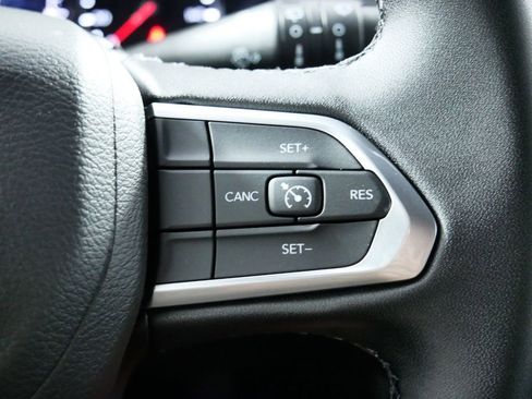 Used 2024 Jeep Compass Latitude image 37