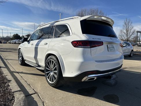 Used 2023 Mercedes-Benz GLS 450 4MATIC image 10