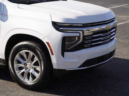 New 2026 Chevrolet Suburban Premier RWD image 47