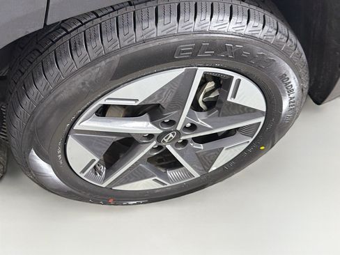 Used 2025 Hyundai Tucson SEL FWD image 11