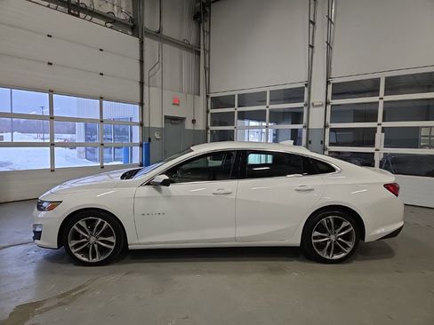 Used 2024 Chevrolet Malibu LT image 2