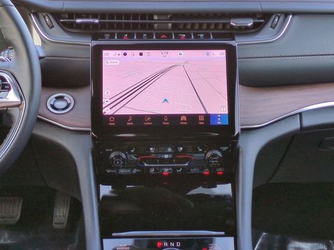 New 2025 Jeep Grand Cherokee L Summit w/ MOPAR Finishing Package AWD/4WD image 19
