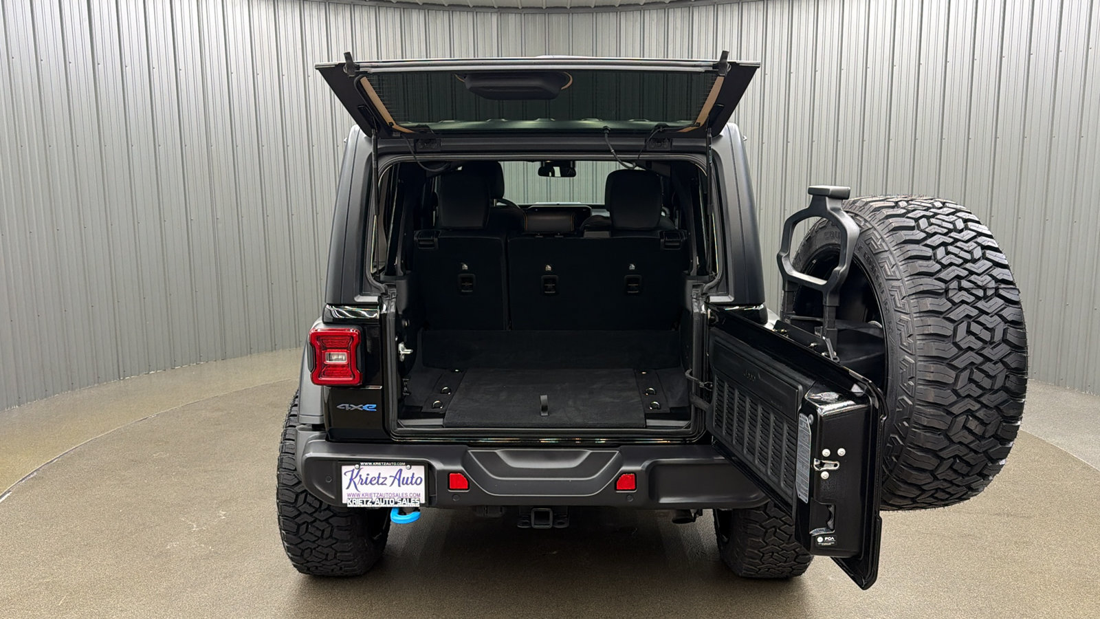 Used 2024 Jeep Wrangler Unlimited AWD/4WD image 18