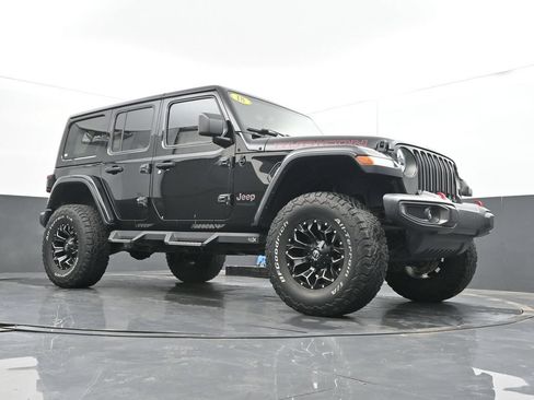 Used 2018 Jeep Wrangler Unlimited Rubicon w/ Dual Top Group AWD/4WD image 45
