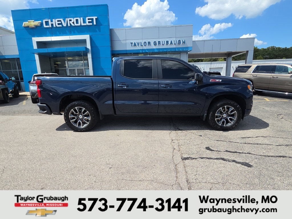 Used 2022 Chevrolet Silverado 1500 RST w/ Z71 Off-Road Package AWD/4WD image 1