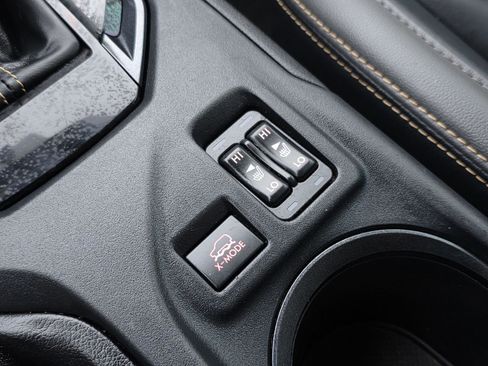 Used 2022 Subaru Crosstrek 2.5i Sport w/ Moonroof Package image 15