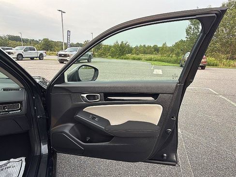 Used 2024 Honda Civic EX image 16