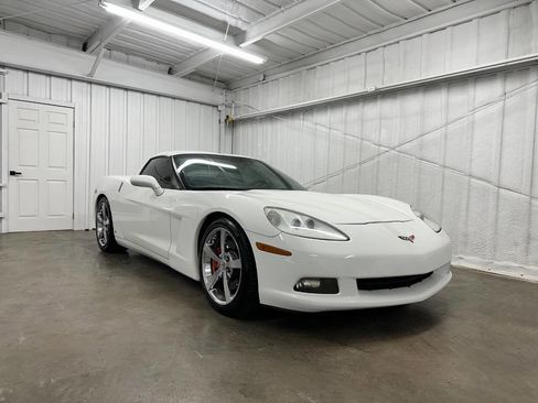 Used 2008 Chevrolet Corvette Indy 500 Pace Car Replica 2dr w/ Preferred Equipment Group image 1