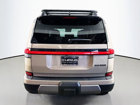 Used 2024 Lexus GX 550 AWD/4WD image 6
