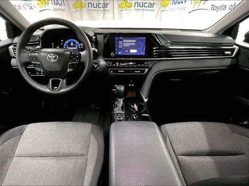 Used 2025 Toyota Camry LE FWD image 21