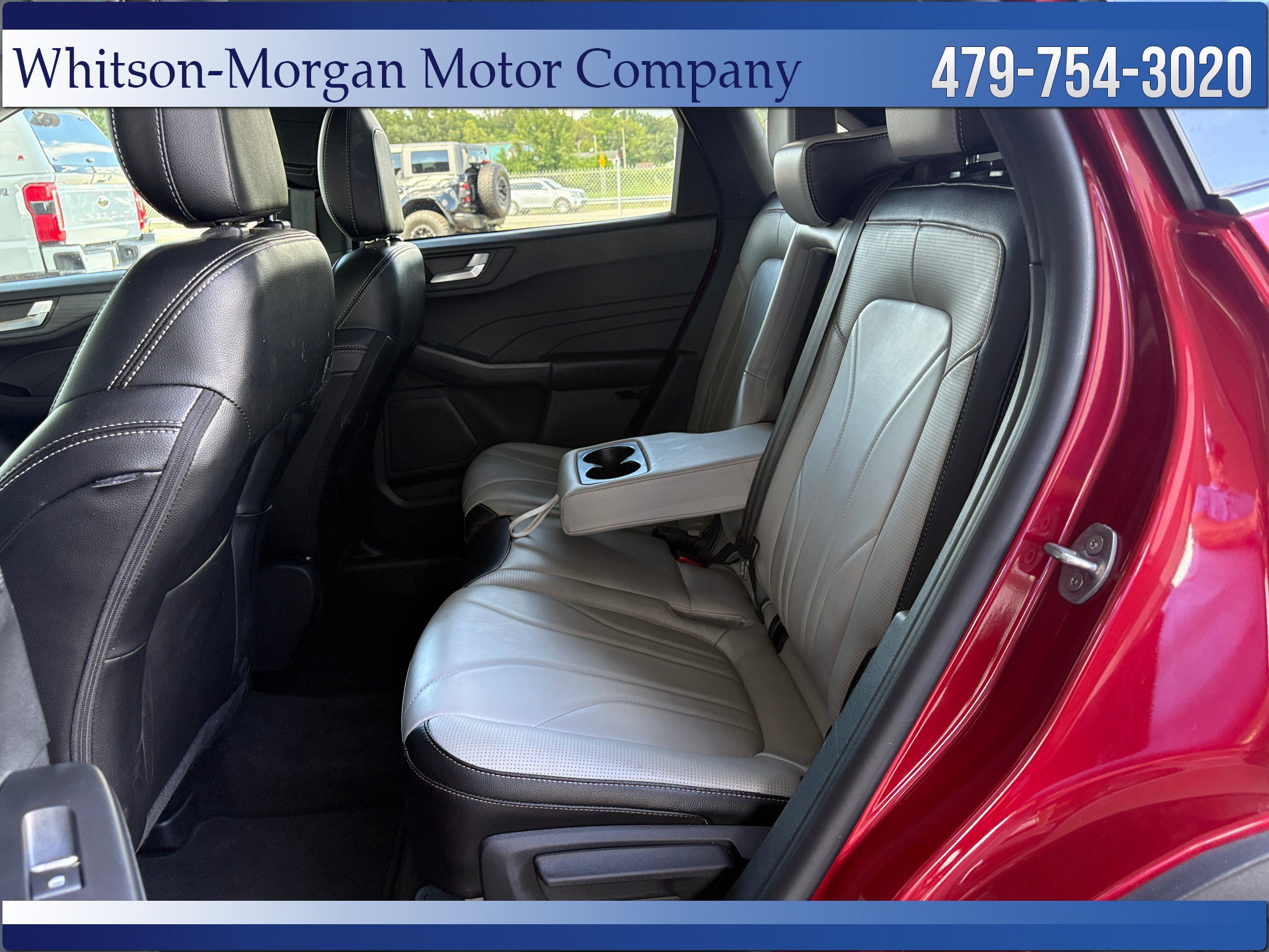 Used 2025 Ford Escape Platinum w/ Premium Technology Package AWD/4WD image 31