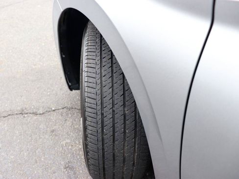 Used 2024 Volkswagen Jetta SE FWD image 51