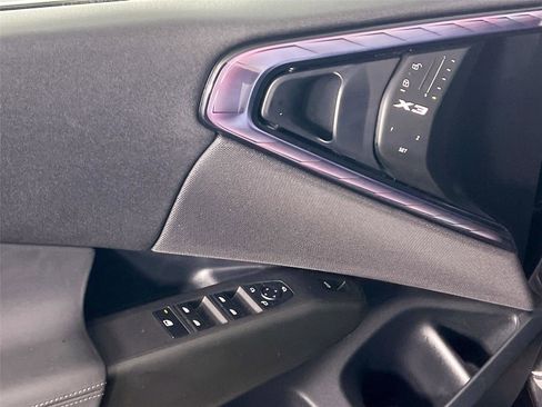 Certified 2025 BMW X3 xDrive30i w/ Premium Package image 17