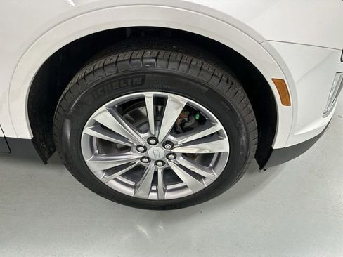 Certified 2024 Cadillac XT5 Premium Luxury AWD/4WD image 19