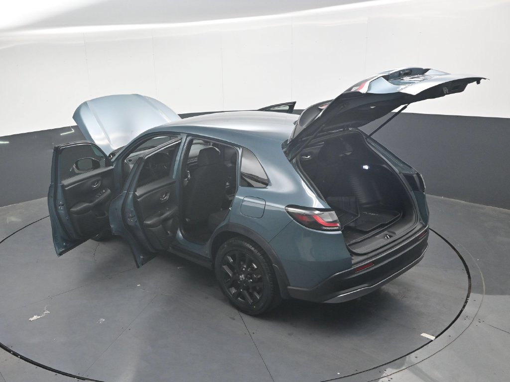 Certified 2025 Honda HR-V Sport image 38