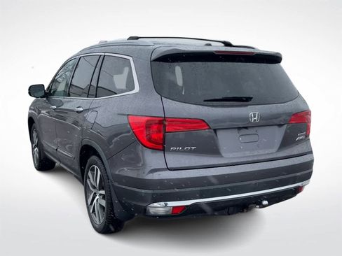 Used 2017 Honda Pilot Touring image 7