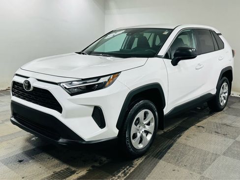 Certified 2023 Toyota RAV4 LE image 3