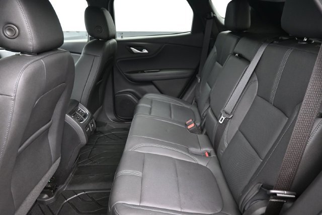 Used 2022 Chevrolet Blazer LT w/ Sound & Technology Package FWD image 18