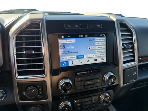 Used 2016 Ford F150 Platinum w/ Equipment Group 701A Luxury image 12