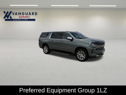 Used 2023 Chevrolet Suburban Premier RWD image 2
