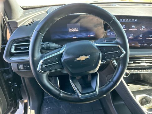 Used 2024 Chevrolet Traverse LT image 14