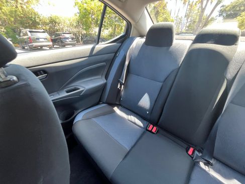 Used 2025 Nissan Versa SV FWD image 37
