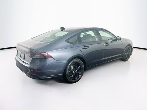 Used 2025 Honda Accord SE image 9