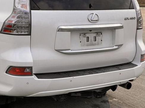 Used 2018 Lexus GX 460 image 6