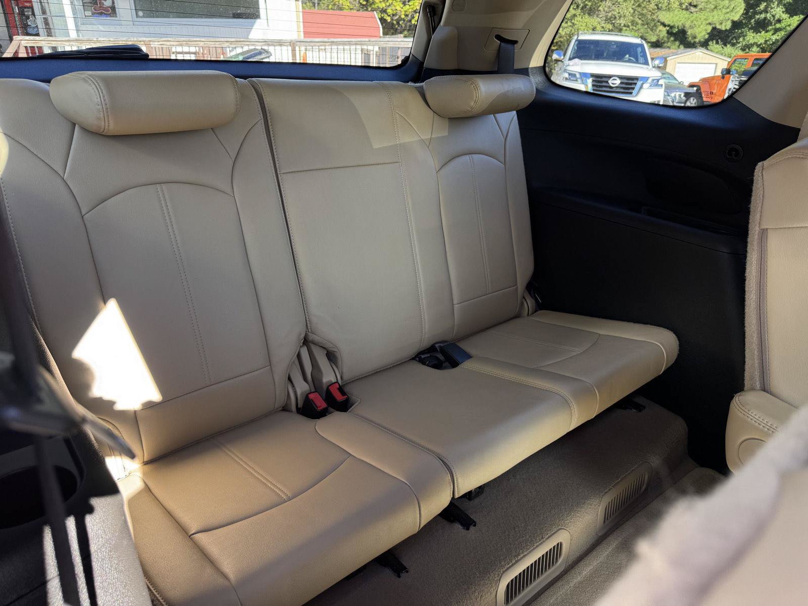 Used 2010 GMC Acadia SLT FWD image 13