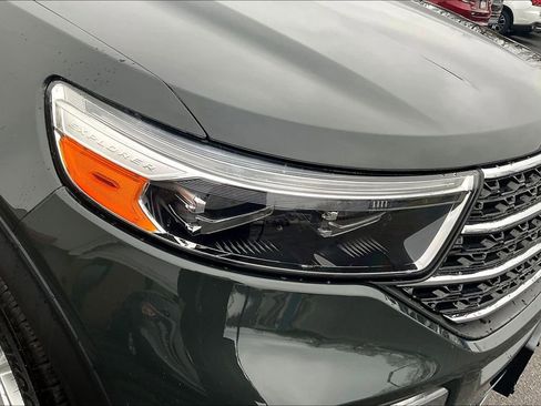 Used 2022 Ford Explorer XLT w/ Equipment Group 202A image 27