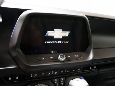 Used 2017 Chevrolet Camaro LT RWD image 17