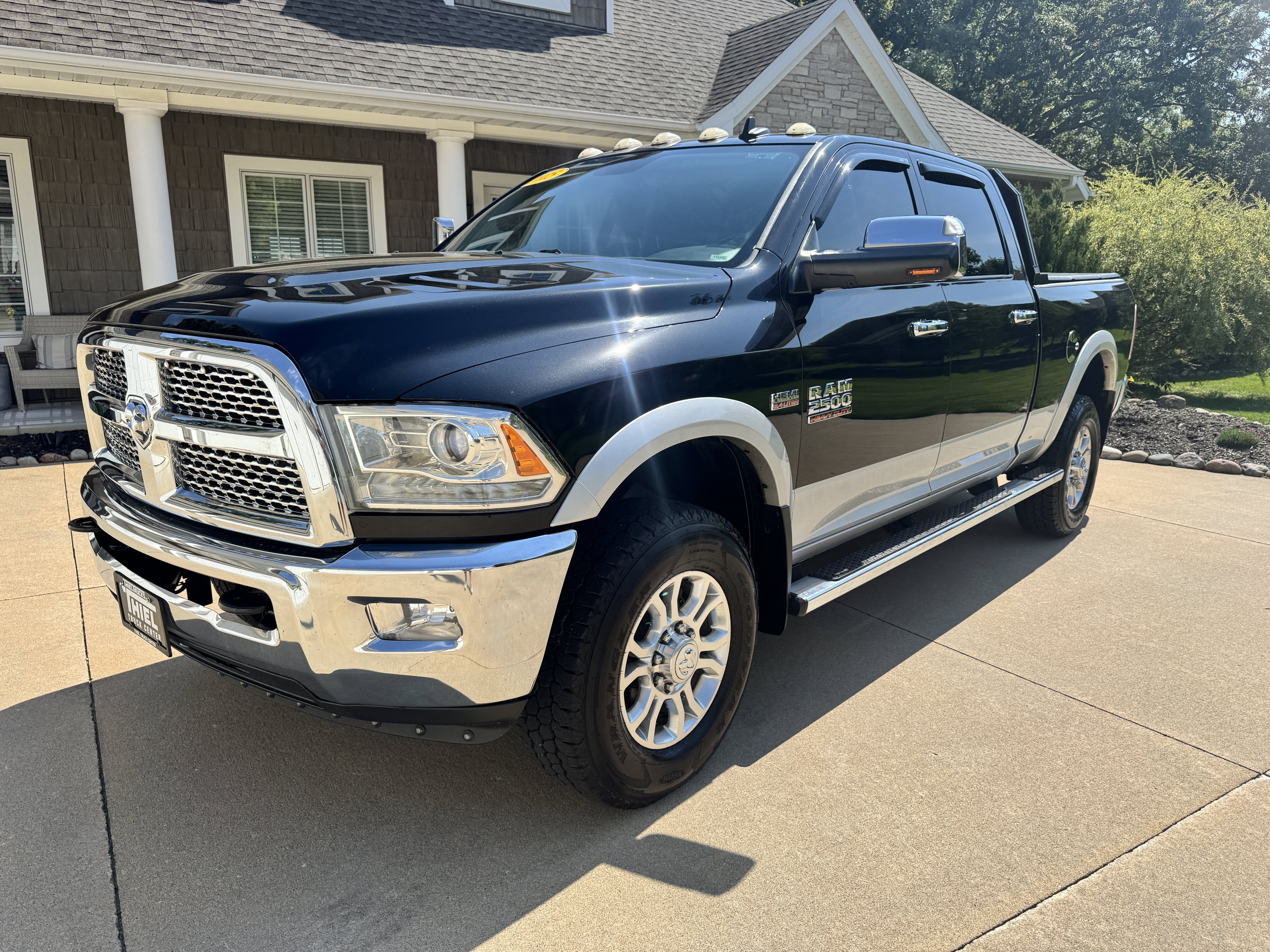 Used 2015 RAM 2500 Laramie w/ Snow Chief Group AWD/4WD image 1